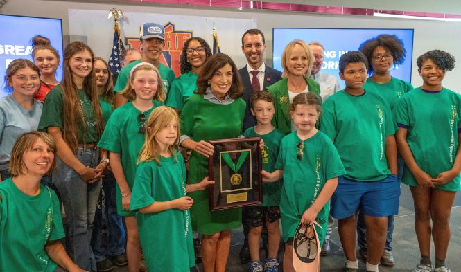 Governor Hochul, Jennifer Sirangelo, and New York 4-H