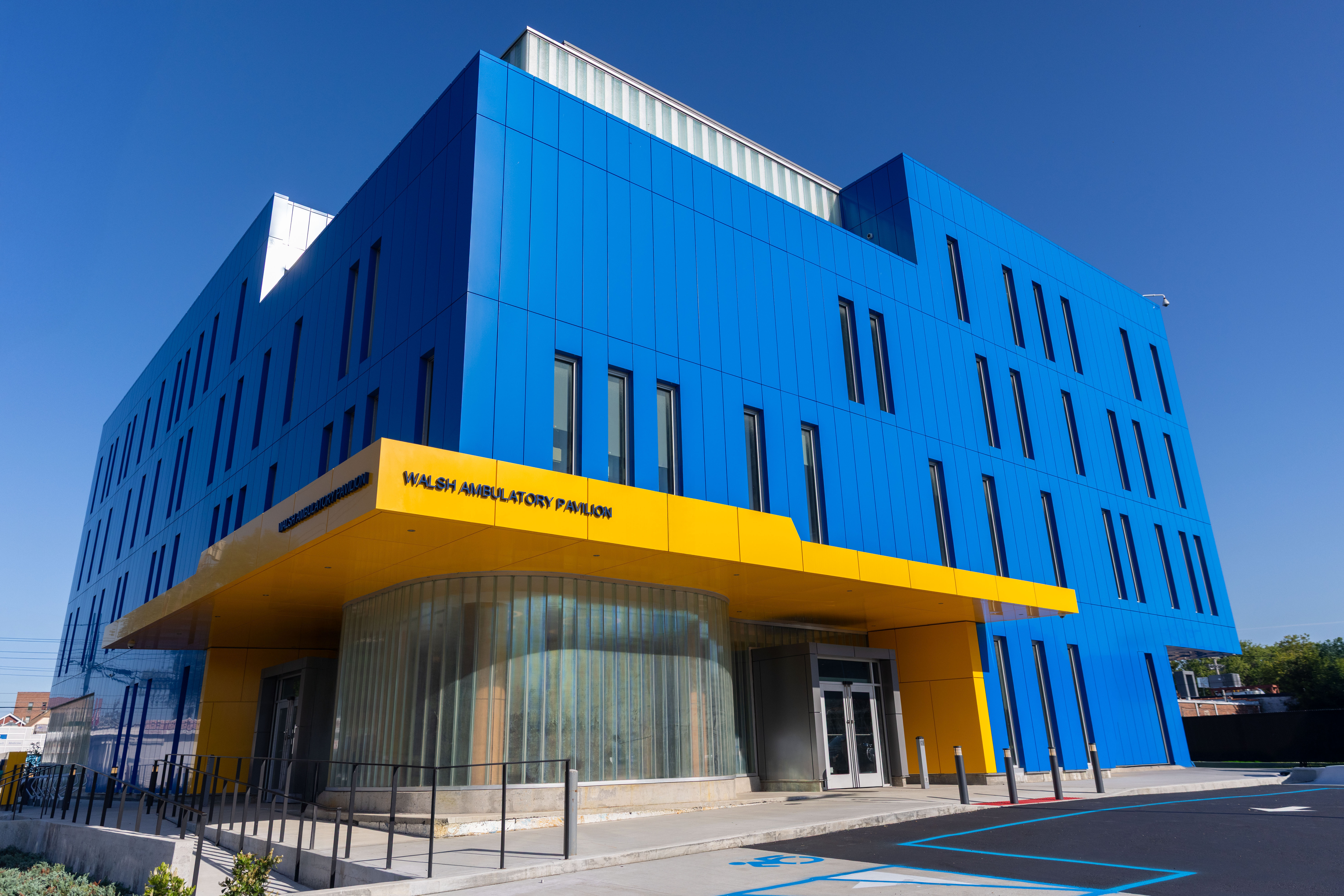 Walsh Ambulatory Pavilion Exterior