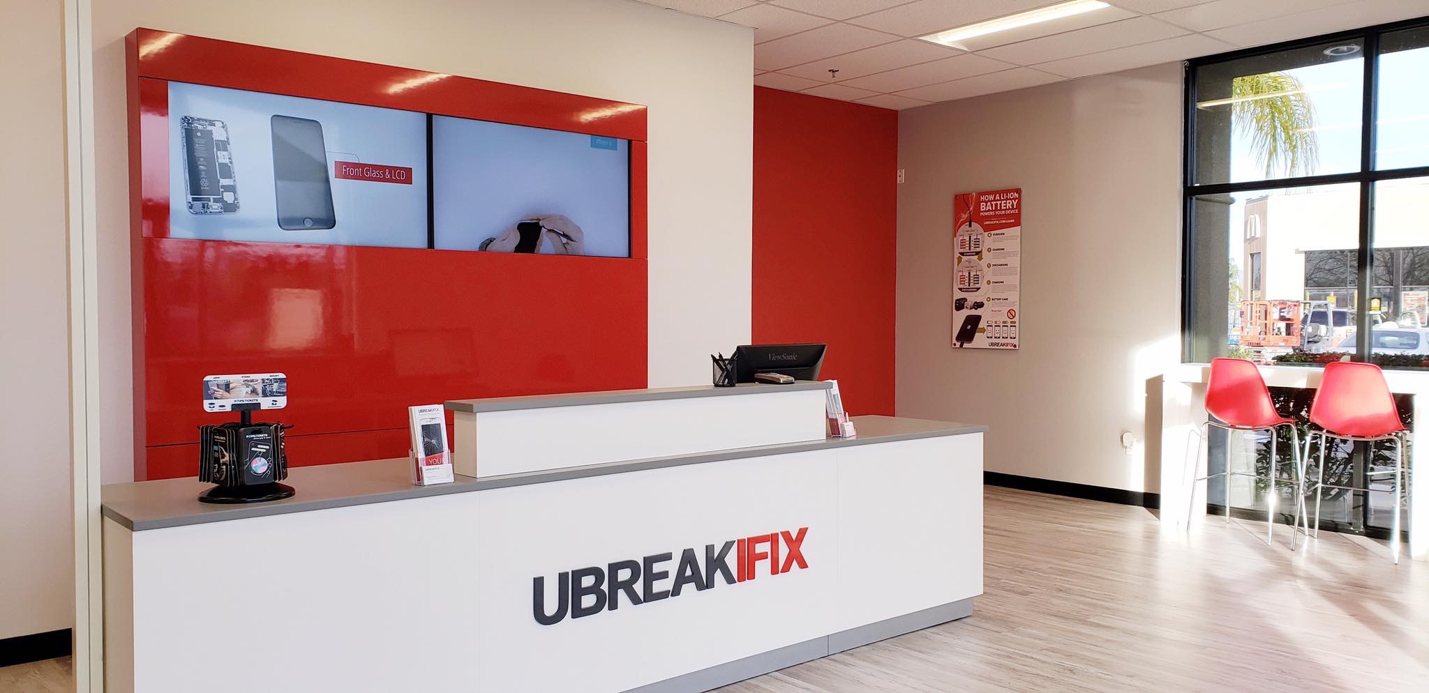 uBreakiFix Clovis