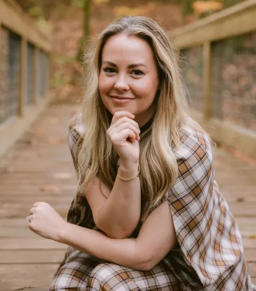 St. Bernard Academy’s Dr. Margaret Richards Featured in HelloNashville Magazine as an Expert on Why Middle School Is Important for Child Development