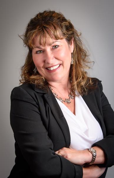 Sandra Hussey Awarded Three Top Real Estate Honours by EXIT Realty Corp. International