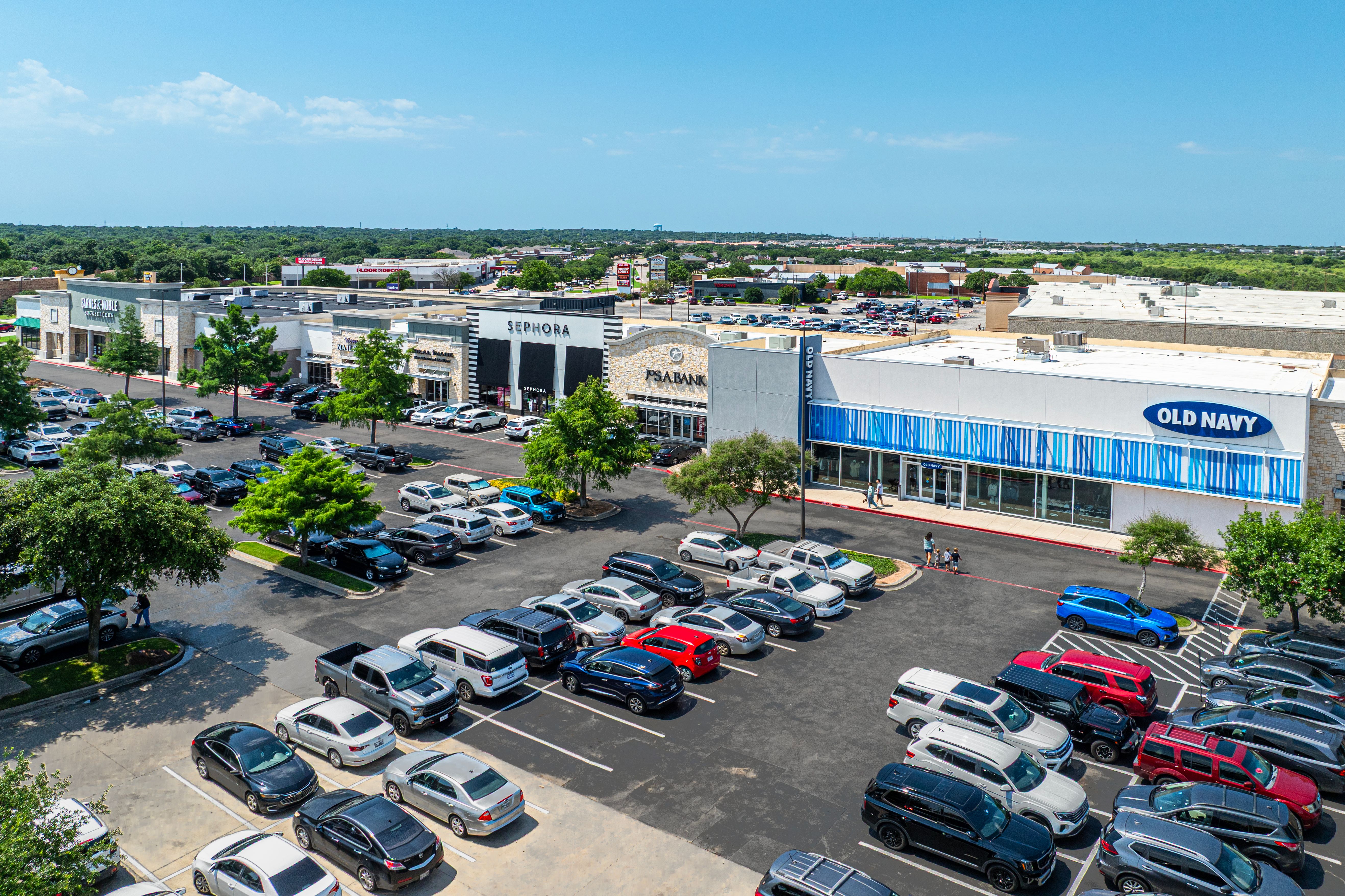 Whitestone REIT Acquires 5000 South Hulen in Fort Worth, Texas