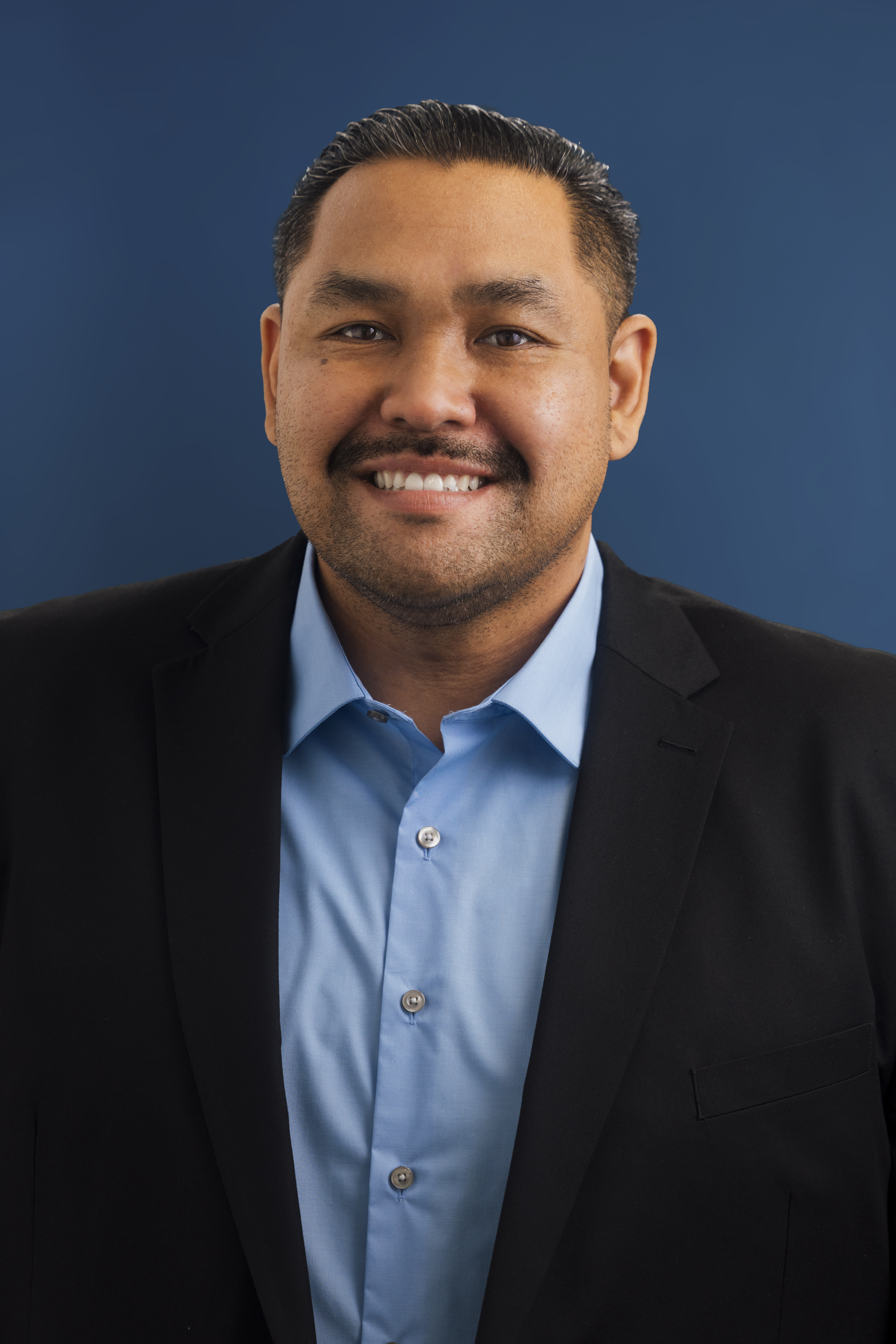 Bobby Syharath Headshot