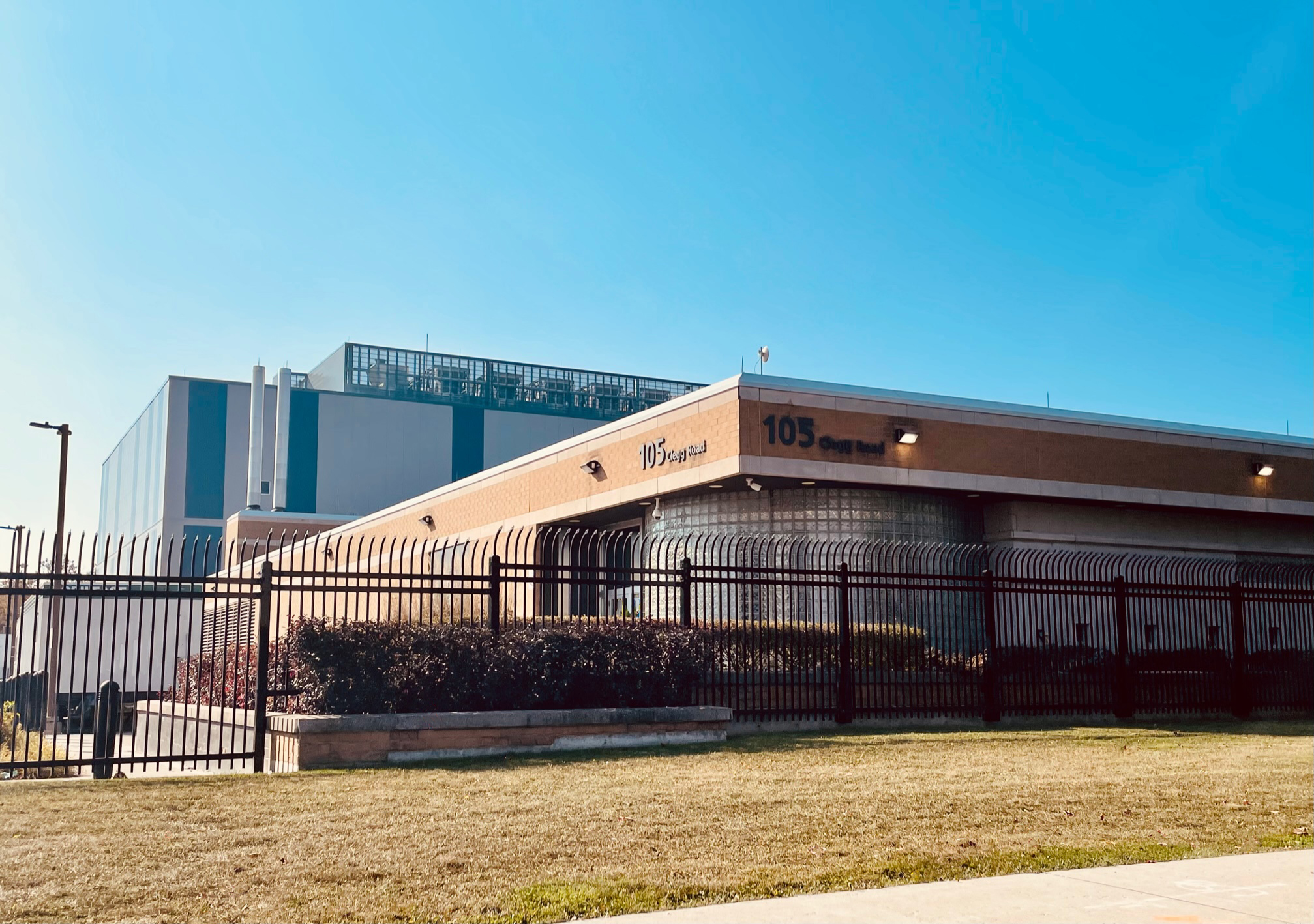 Cologix Expands Investment in Toronto with Acquisition of CIM Group’s interest in TOR4 and Strategic Facility Acquisition of CIM Group’s 105 Clegg Data Center