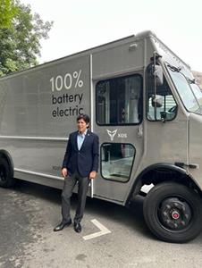 LA City Councilman, Former State Senator, and 2022 LA mayoral candidate, Kevin de León, in front of an Xos electric vehicle on Wednesday, October 6