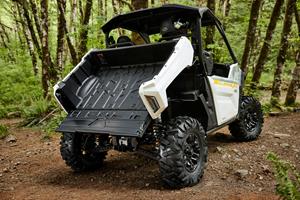 The Wolverine X2 1000 features a work-ready chassis with a 600-pound capacity dump bed.
