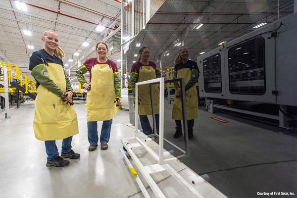 First Solar Expects to be the Largest Employer in the US Solar Manufacturing Sector by 2025