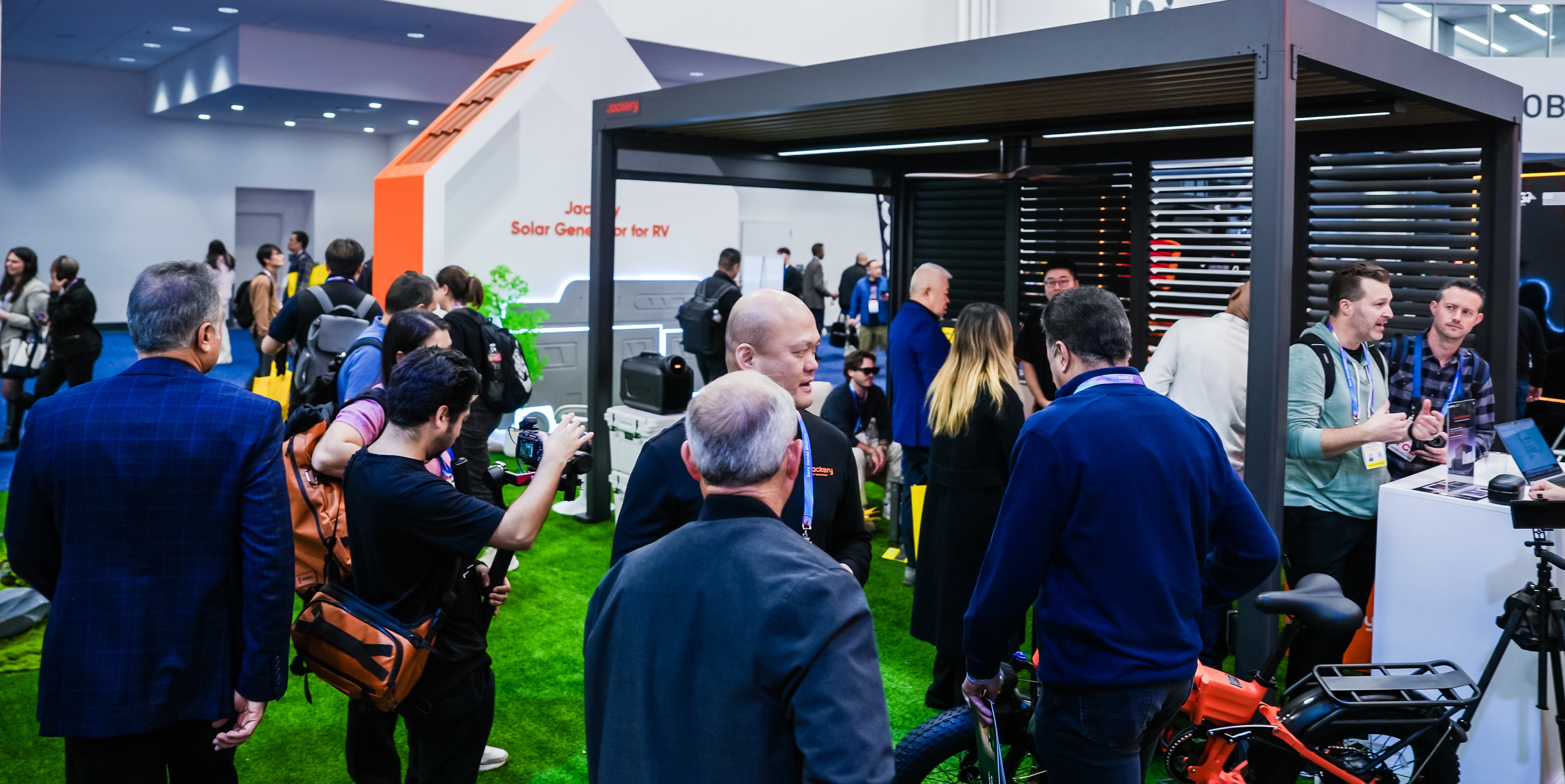 Jackery Solar Gazebo