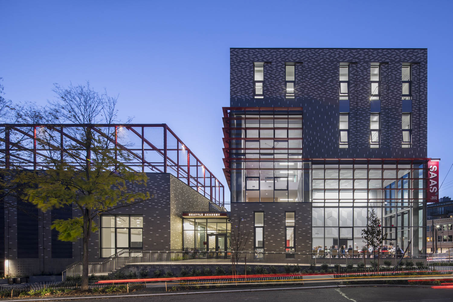 Seattle Academy of Arts and Sciences Middle School designed by LMN Architects. Image copyright Lara Swimmer.