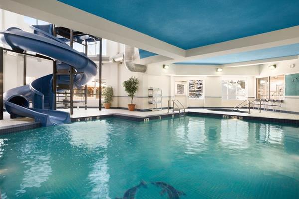 Travelodge by Wyndham Strathmore is one of many Travelodge by Wyndham locations to offer an indoor pool, water-slide and whirlpool.