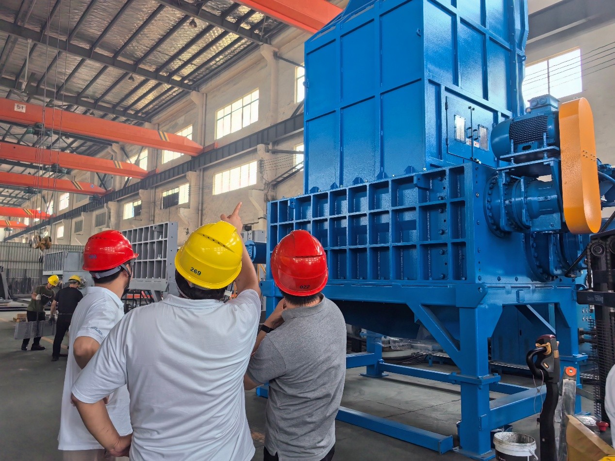 The operations team of Intercont visited the partner's factory