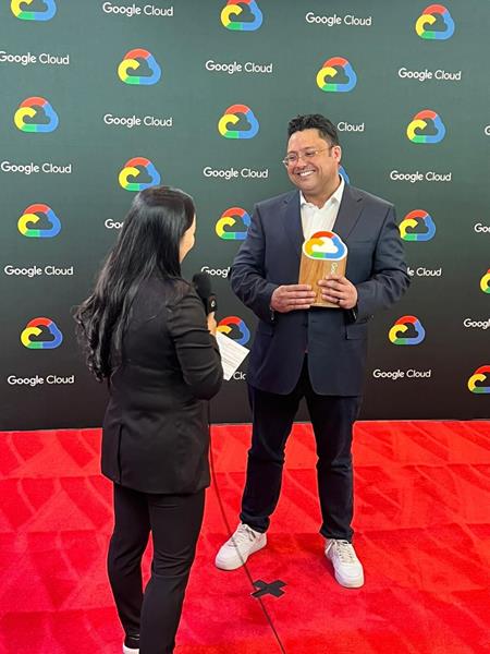 Founder and CEO Simon Taylor on the Red Carpet at the 2024 Google Cloud Partner of the Year Awards Celebration
