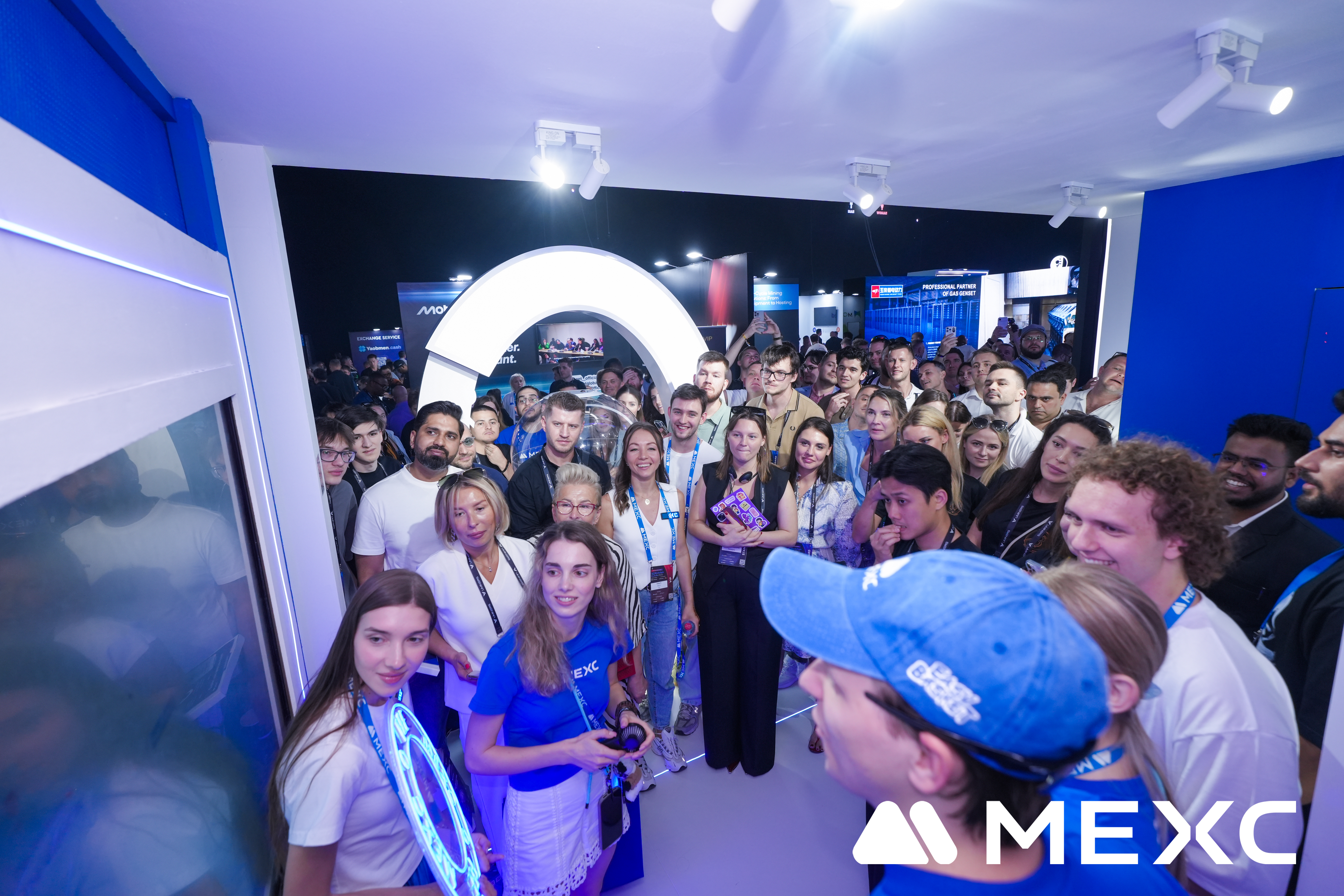 Crowds gather in MEXC