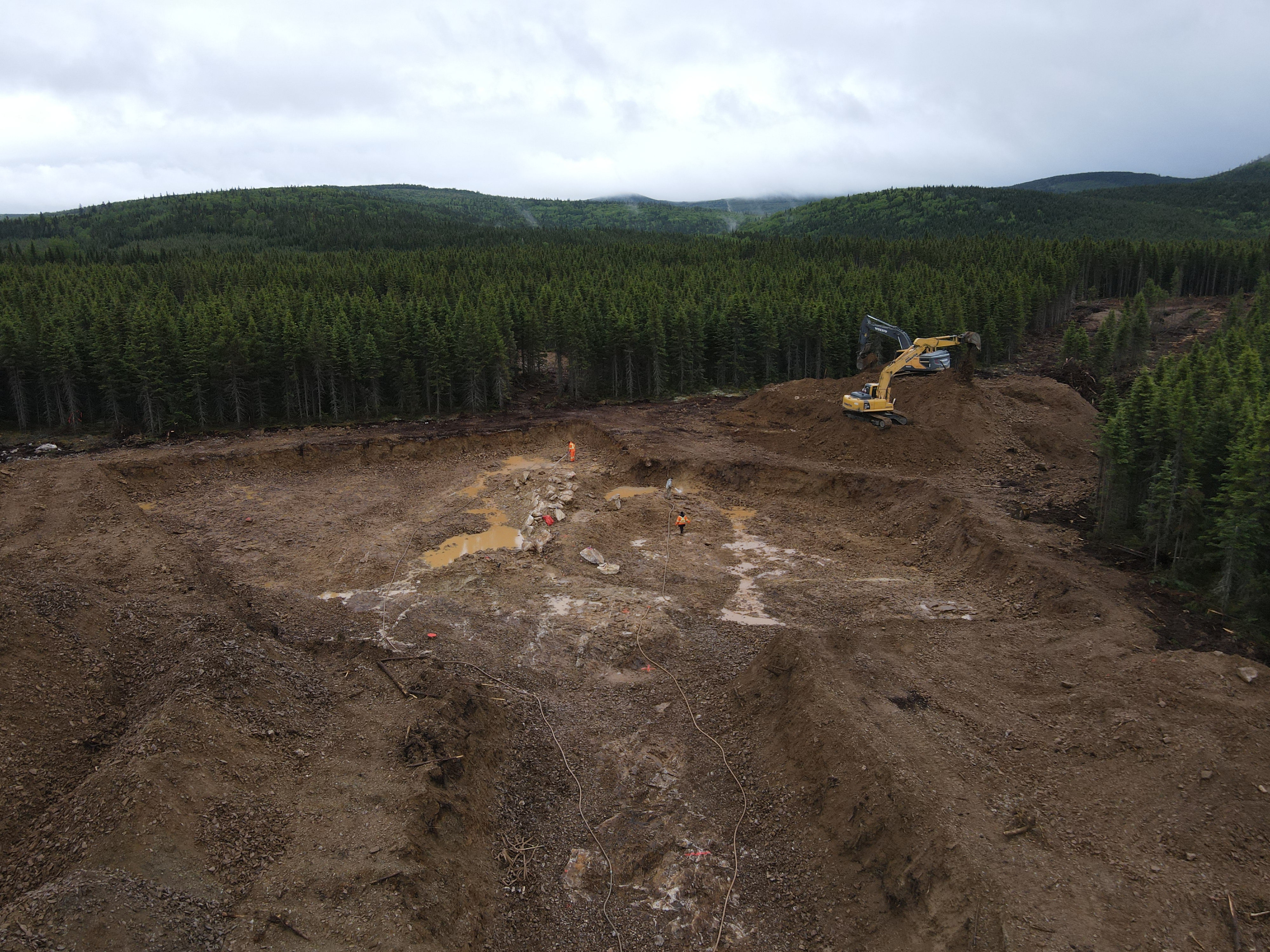 Figure 1: Initial Drilling Program Targeting the Lynx Gold Zone