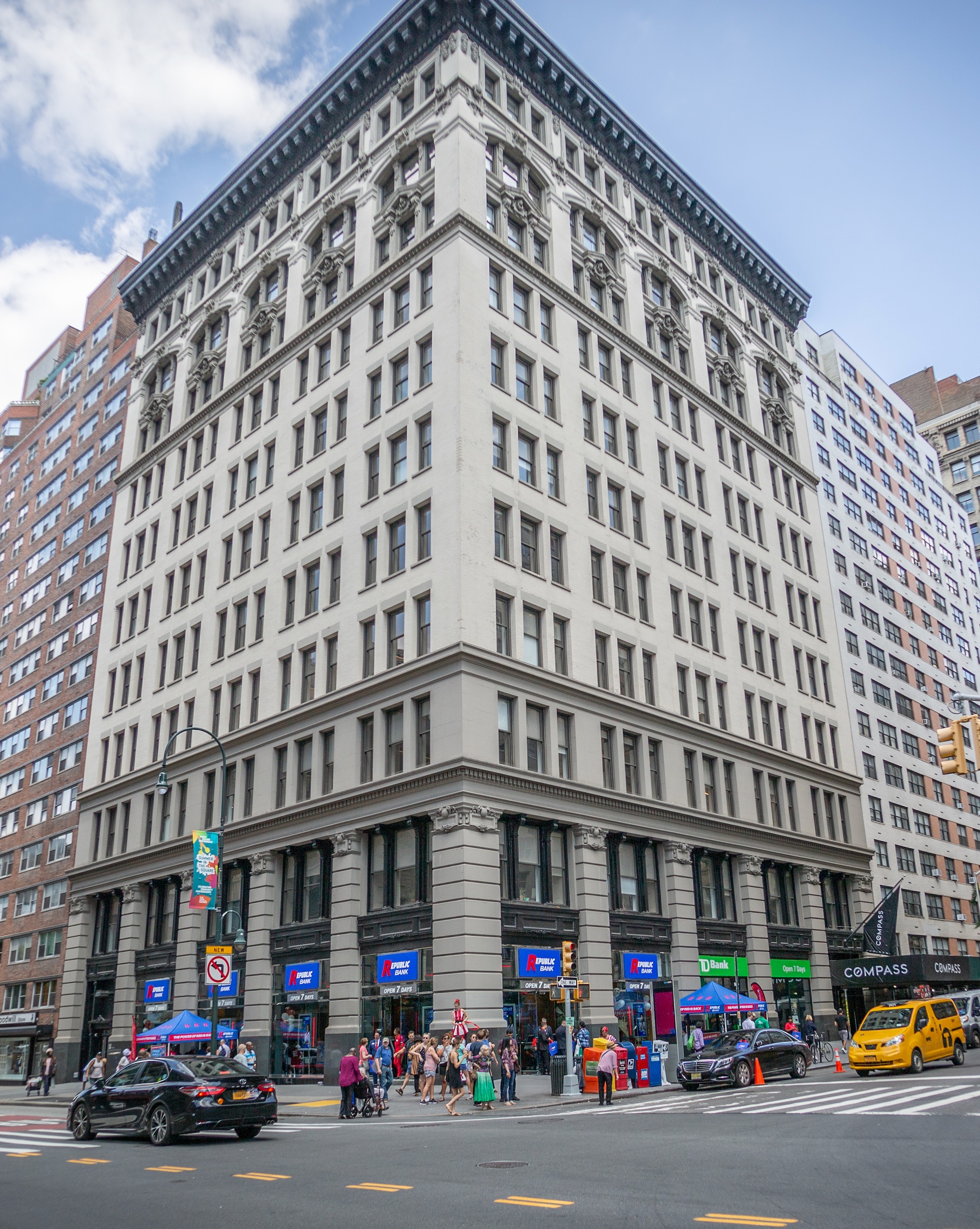 NYC 14th & 5th Store