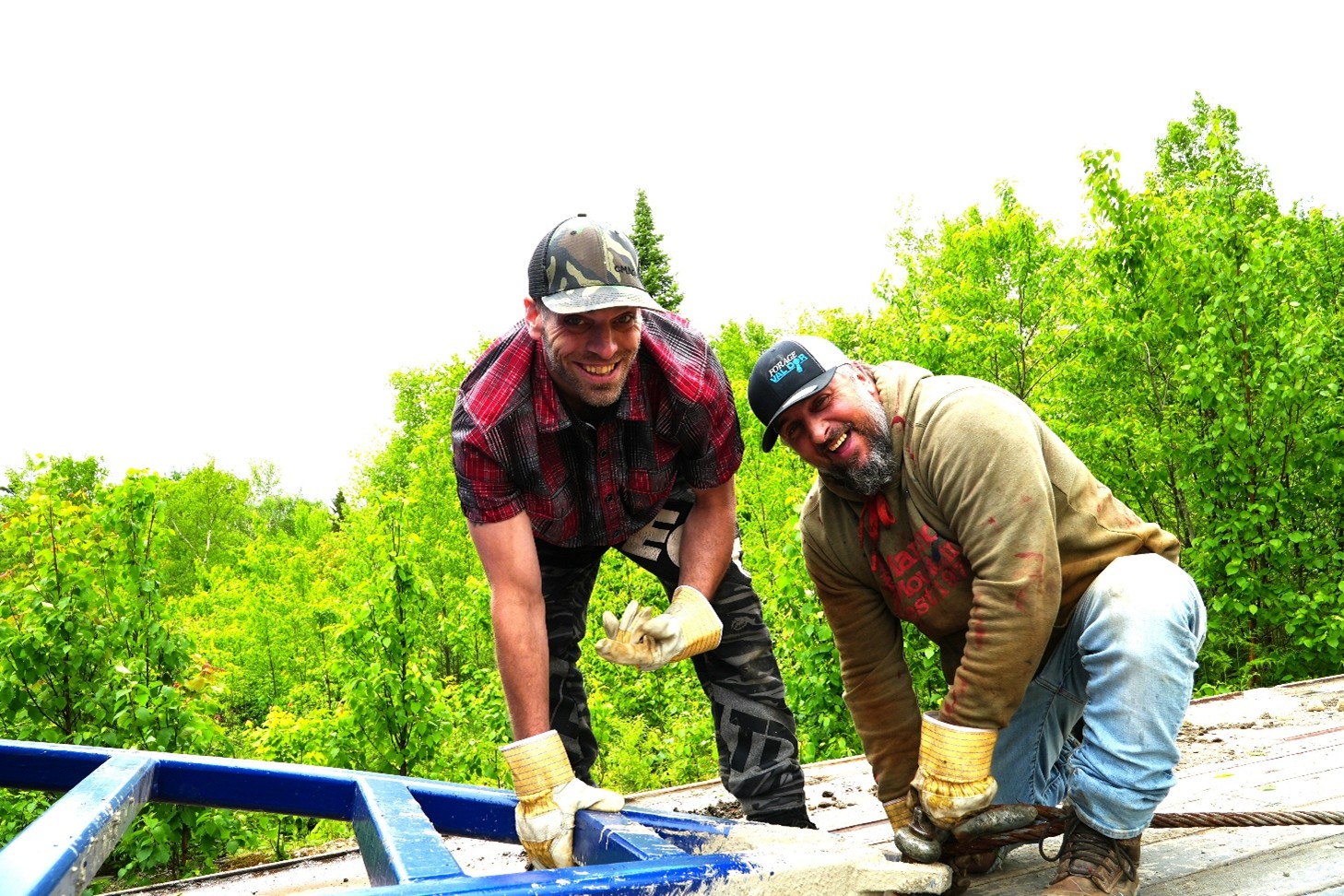 Vortex Drilling mobilizing equipment to Target 900 at the Lac Brulé property.