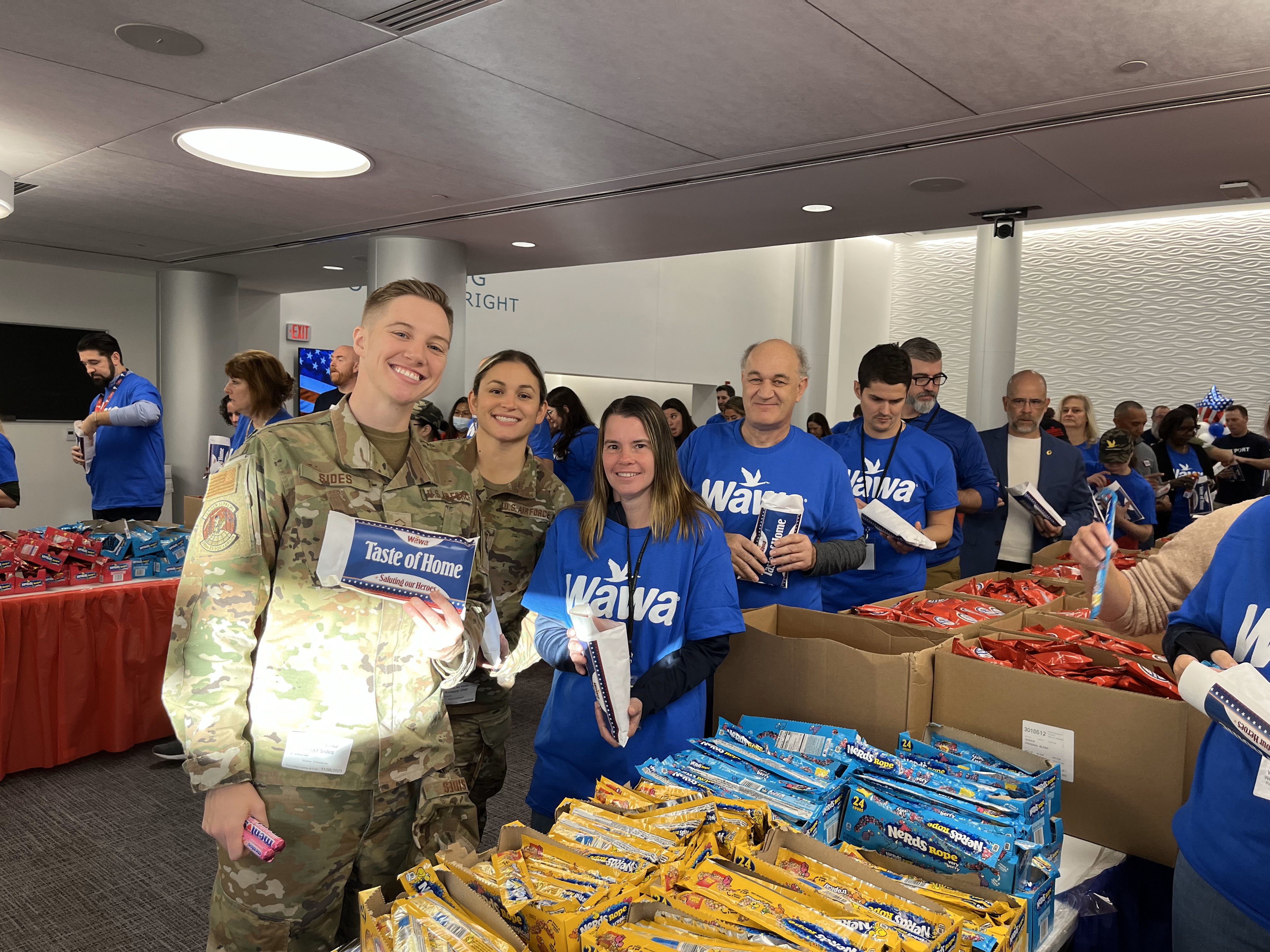 Throughout November, Wawa associates, the USO, and Pennsylvania National Guard members together assembled more than 10,000 care packages at assembling events that are sent to our military service members abroad.