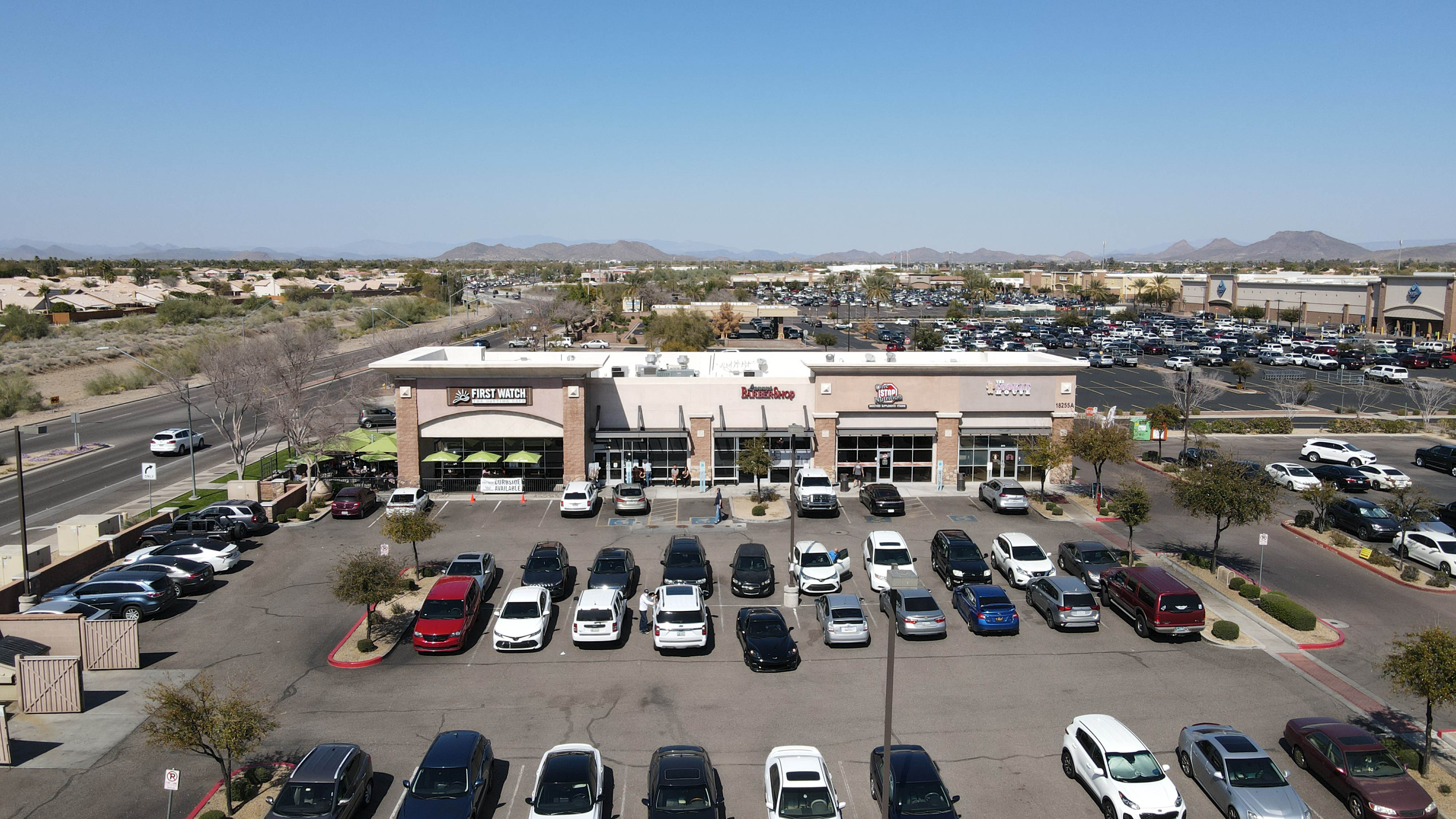 Metro Phoenix shopping center “Triumph Glendale Northwest”