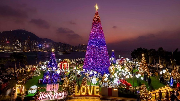 Winter Wonders Envelop Hong Kong