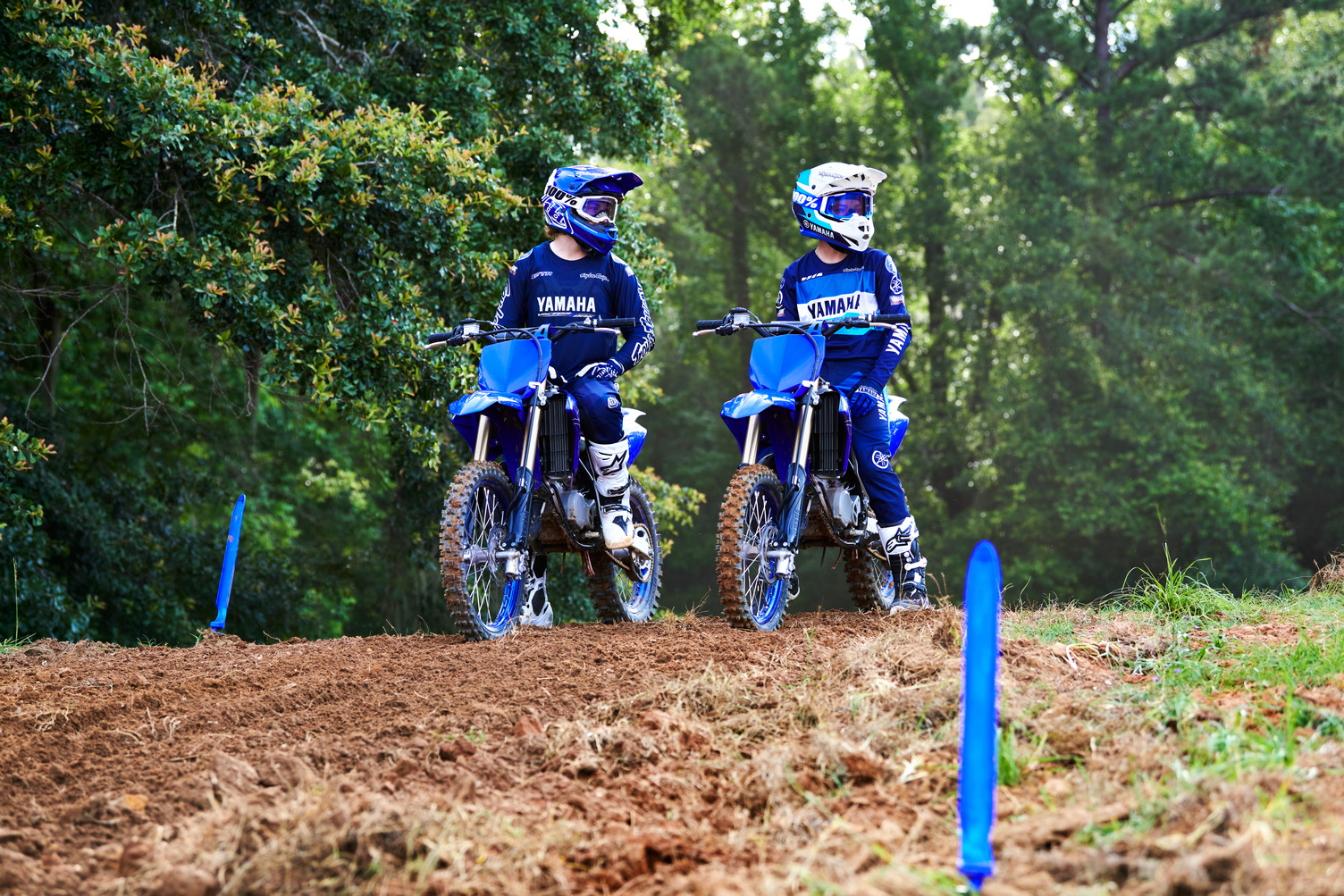 22_YZ85_YZ85 LW_Team Yamaha Blue_Lifestyle01_0206