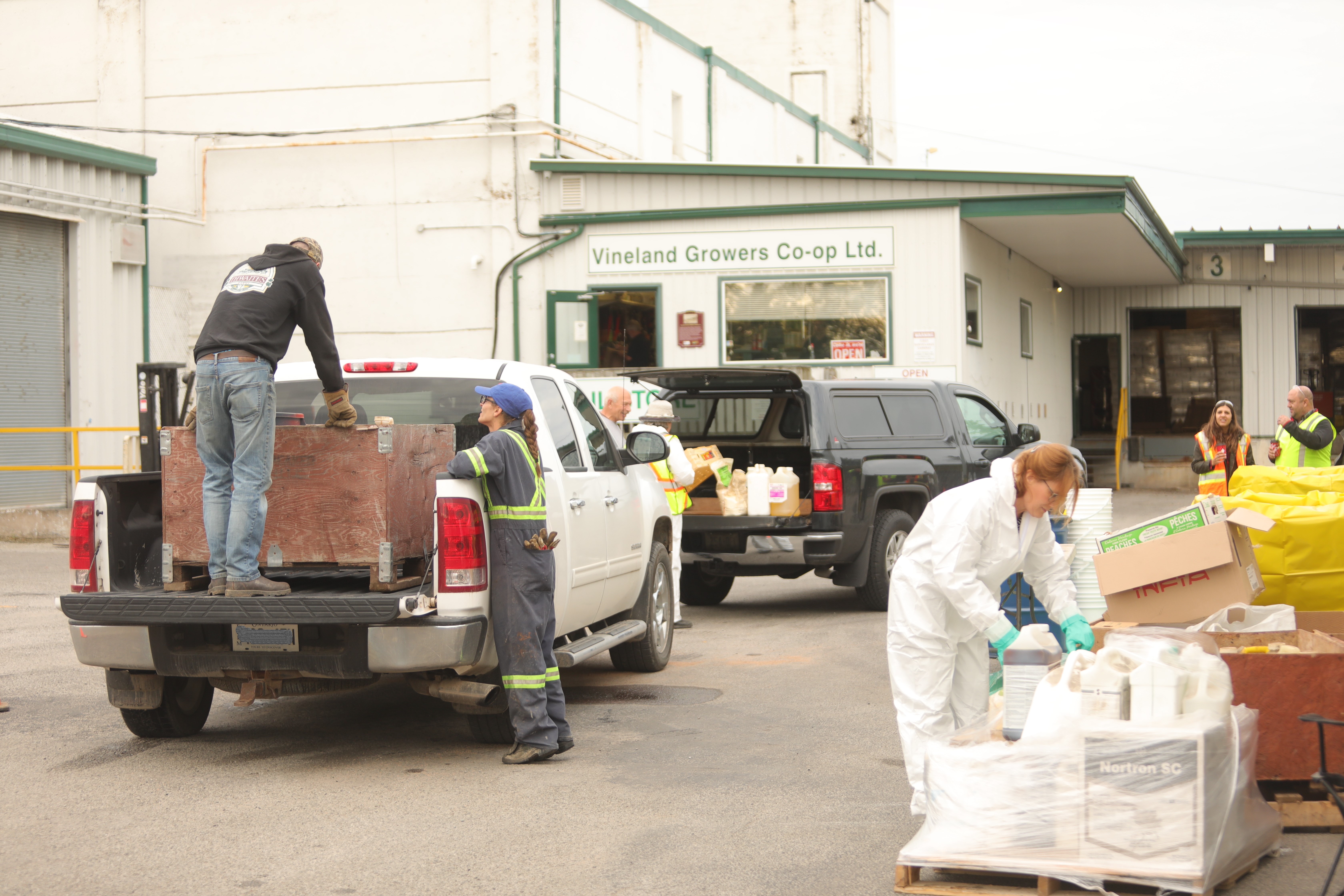 AgriRÉCUP Programmes de collectes des «périmés» (pesticides et médicaments pour animaux)