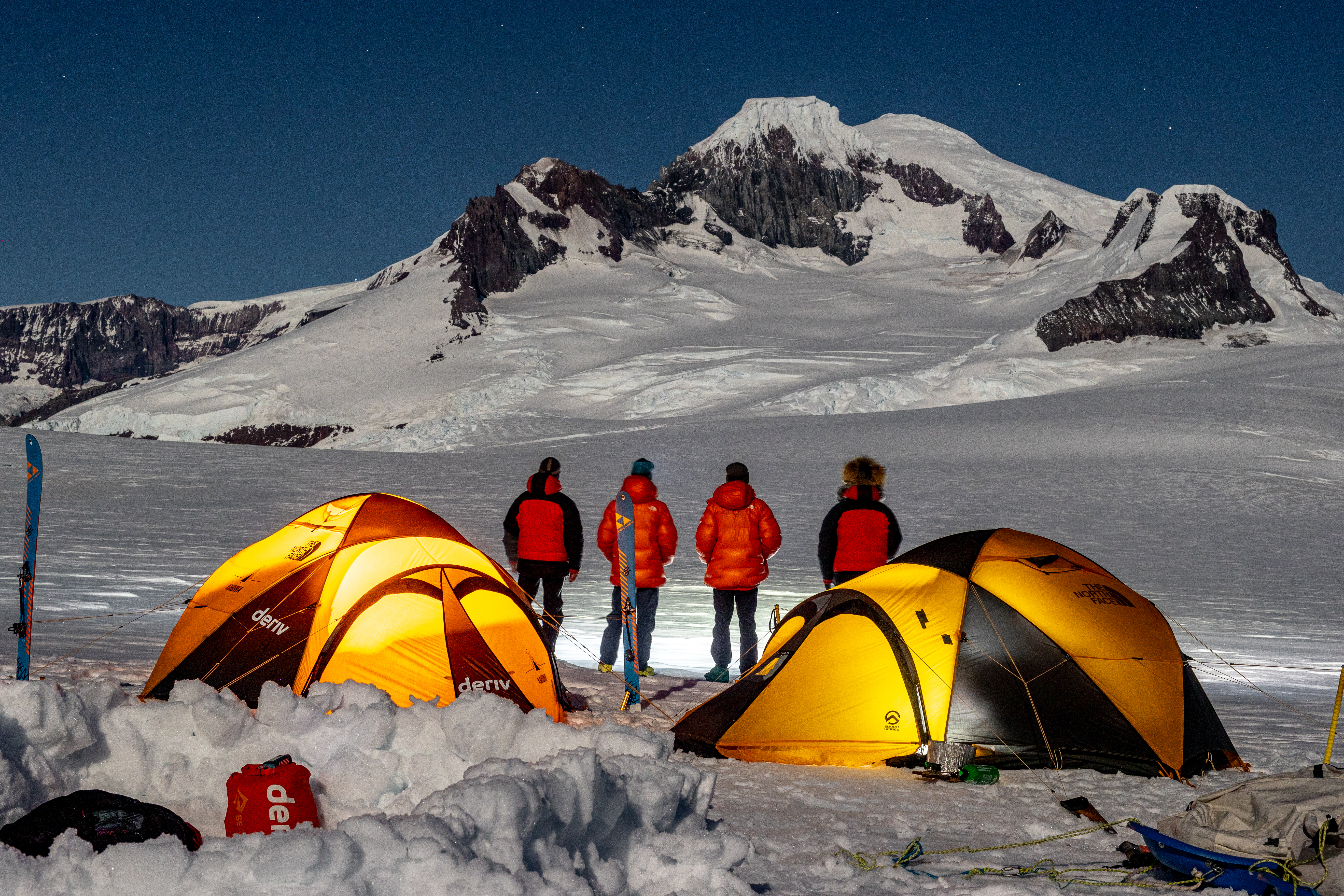 Deriv patrocina la misión a la Patagonia de Kahuna en enero de 2024