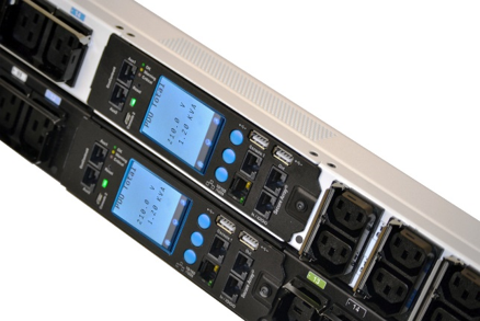 The industry-first Redundancy Pack option includes a pair (one black and one Glacier White PDU) to easily identify the A and B power feeds.
