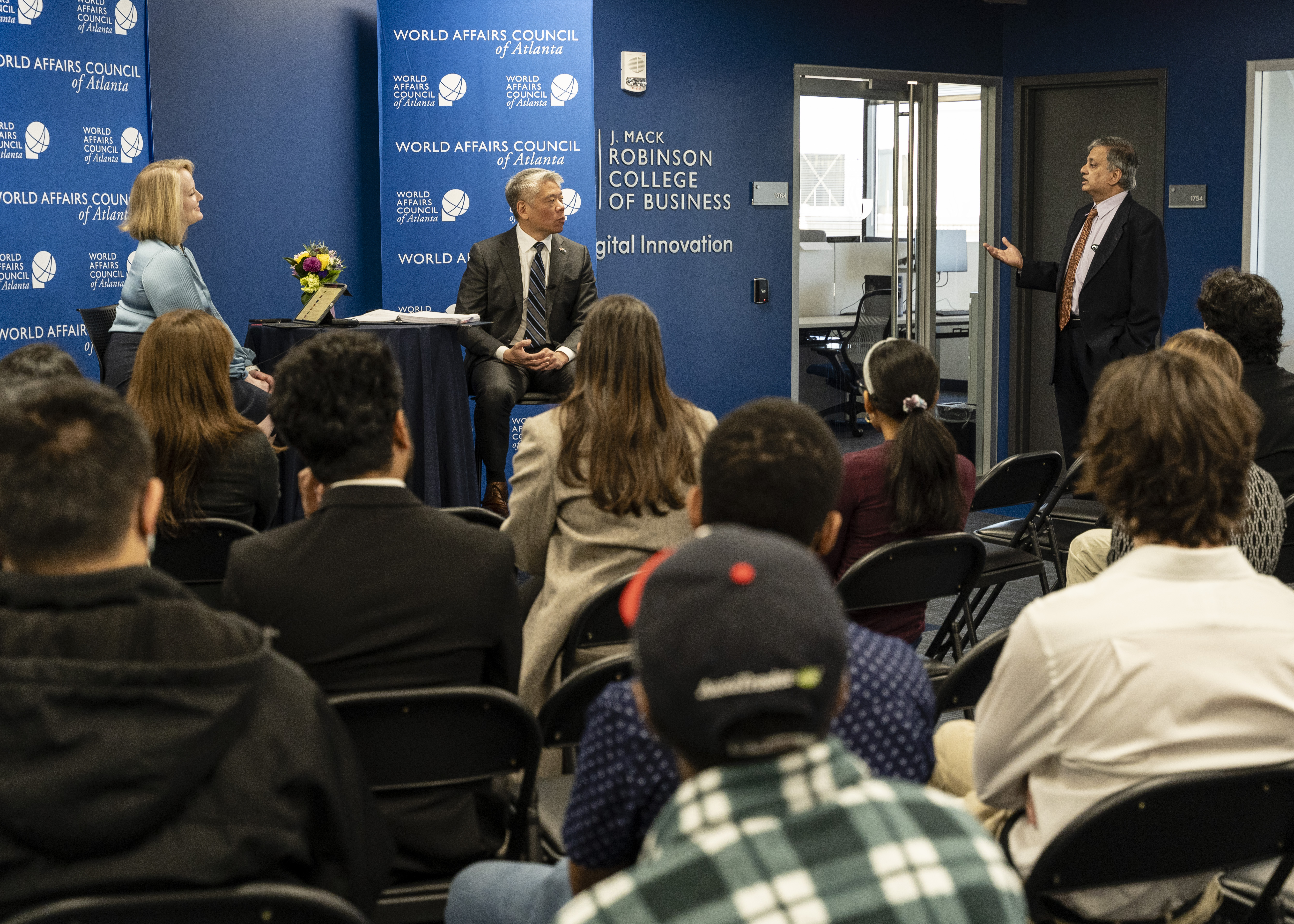 John K. Tien, Deputy Secretary of the U.S. Department of Homeland Security (DHS), met with Georgia State University students and faculty April 8 during a visit to Atlanta arranged by the World Affairs Council of Atlanta