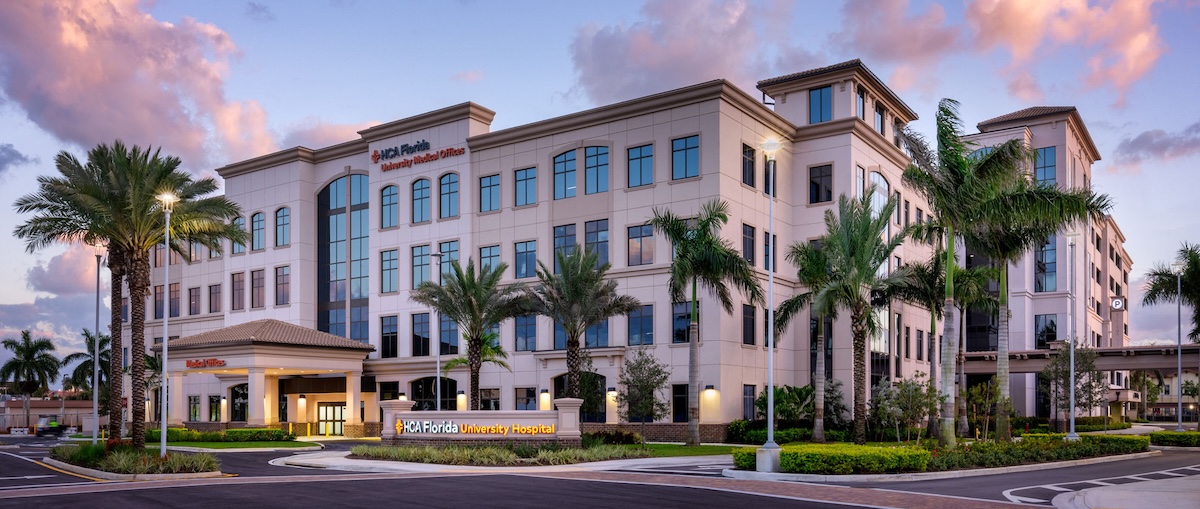 HCA Florida University Medical Office Building / Davie, FloridaHCA Florida University Medical Office Building / Davie, Florida 