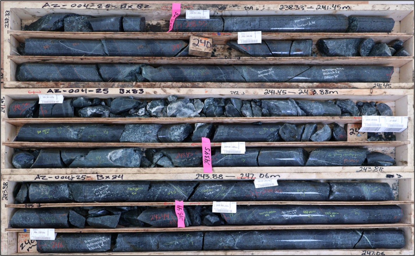 Porphyritic intrusion with 1mm quartz-pyrite stringers throughout. Copper assay of 0.25% and 0.5 g/t Au in interval from 244.5-245.44m in hole AZ25-004. 