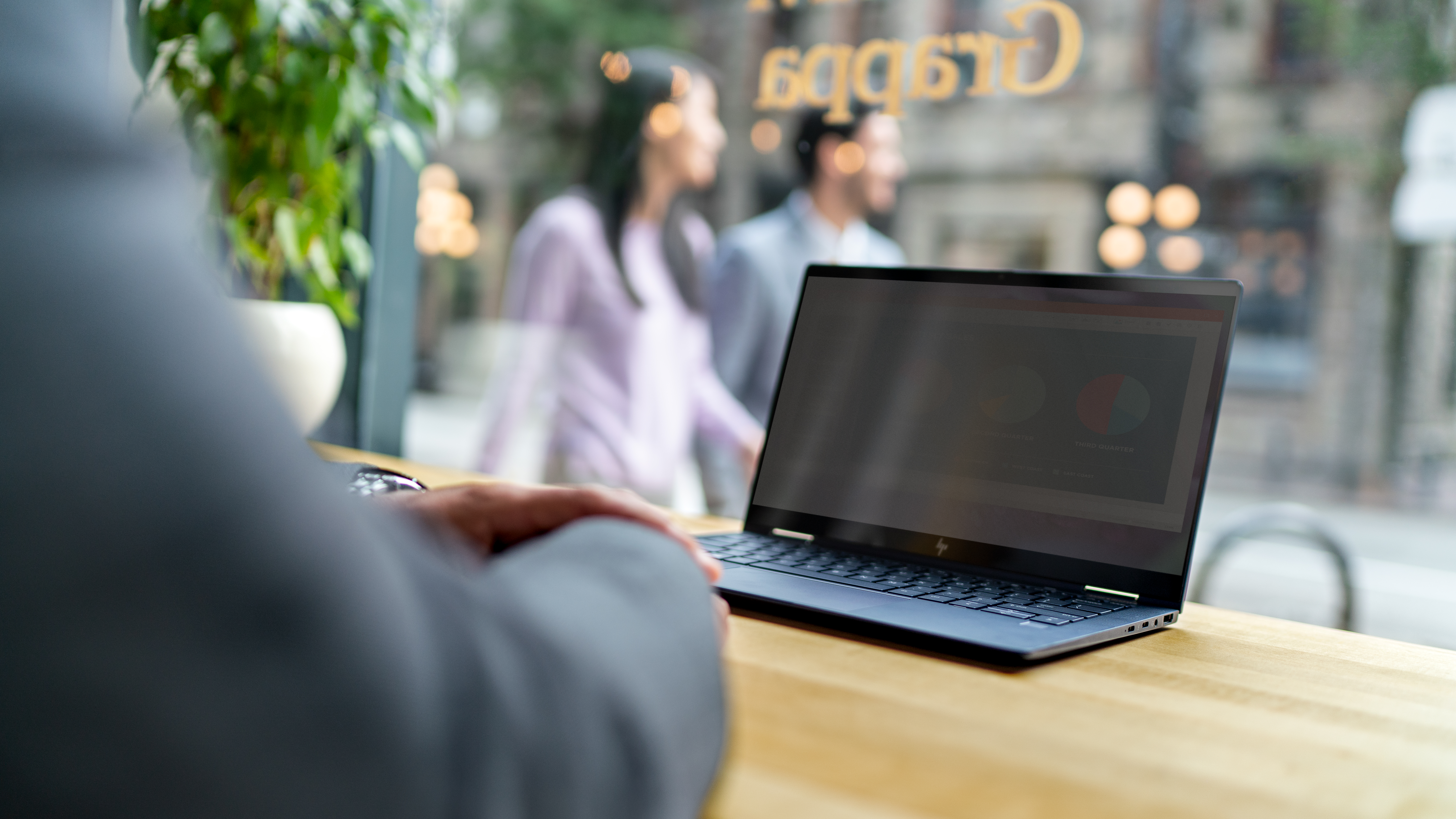 HP Elite Dragonfly09