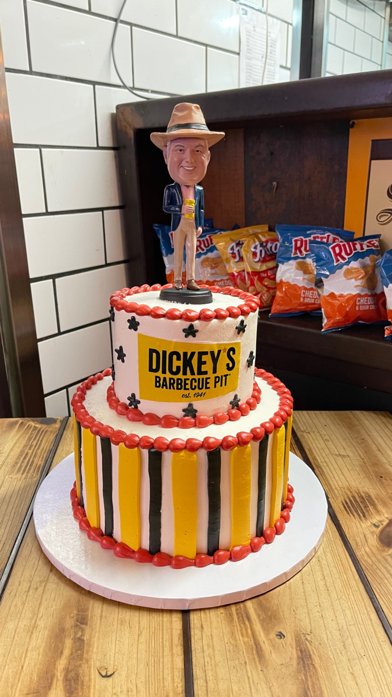 Dickey's Celebrates Anniversary