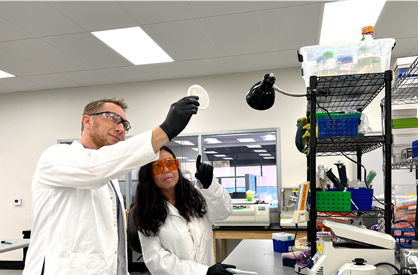 Chief Science Officer and CB Therapeutics co-founder, Dr. Jacob Vogan, working alongside Laboratory Manager, Diana Castillo.