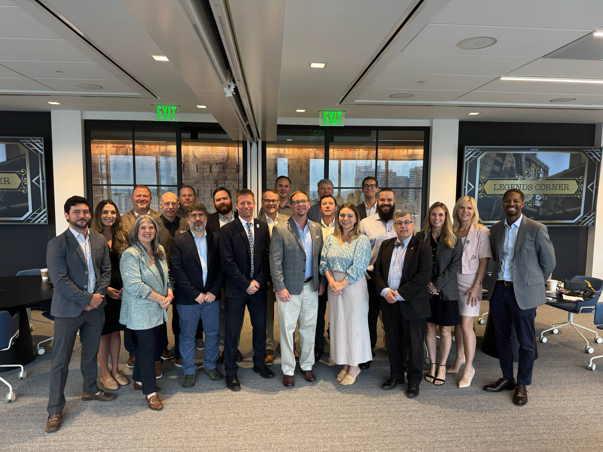 Representatives from Dynamic Concept, Tennessee Valley Authority Economic Development (TVA), the Tennessee Department of Economic and Community Development, the Nashville Chamber of Commerce, and Invest Quebec at the launch event in Nashville.