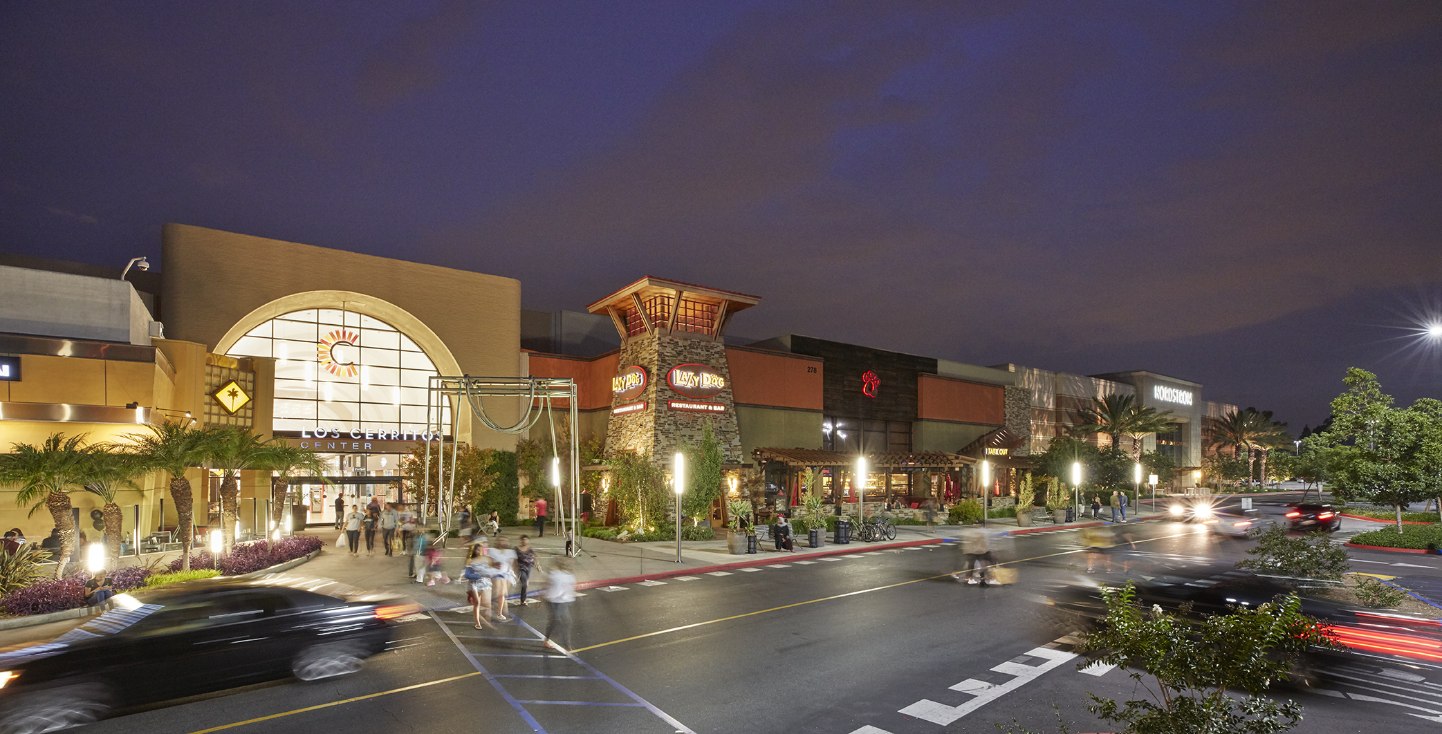 Macerich Los Cerritos location
