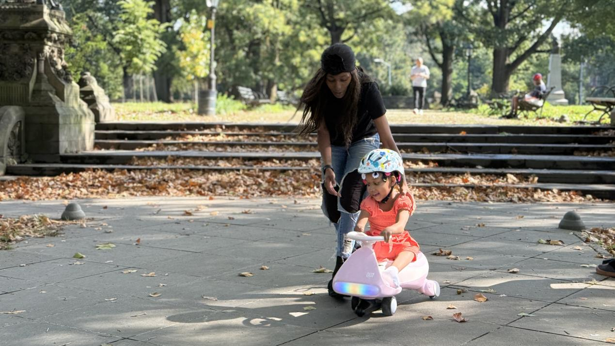 FanttikRide Crafts Custom Joy: A Left-Pedal Wiggle Car Empowers a Child with Limb Differences