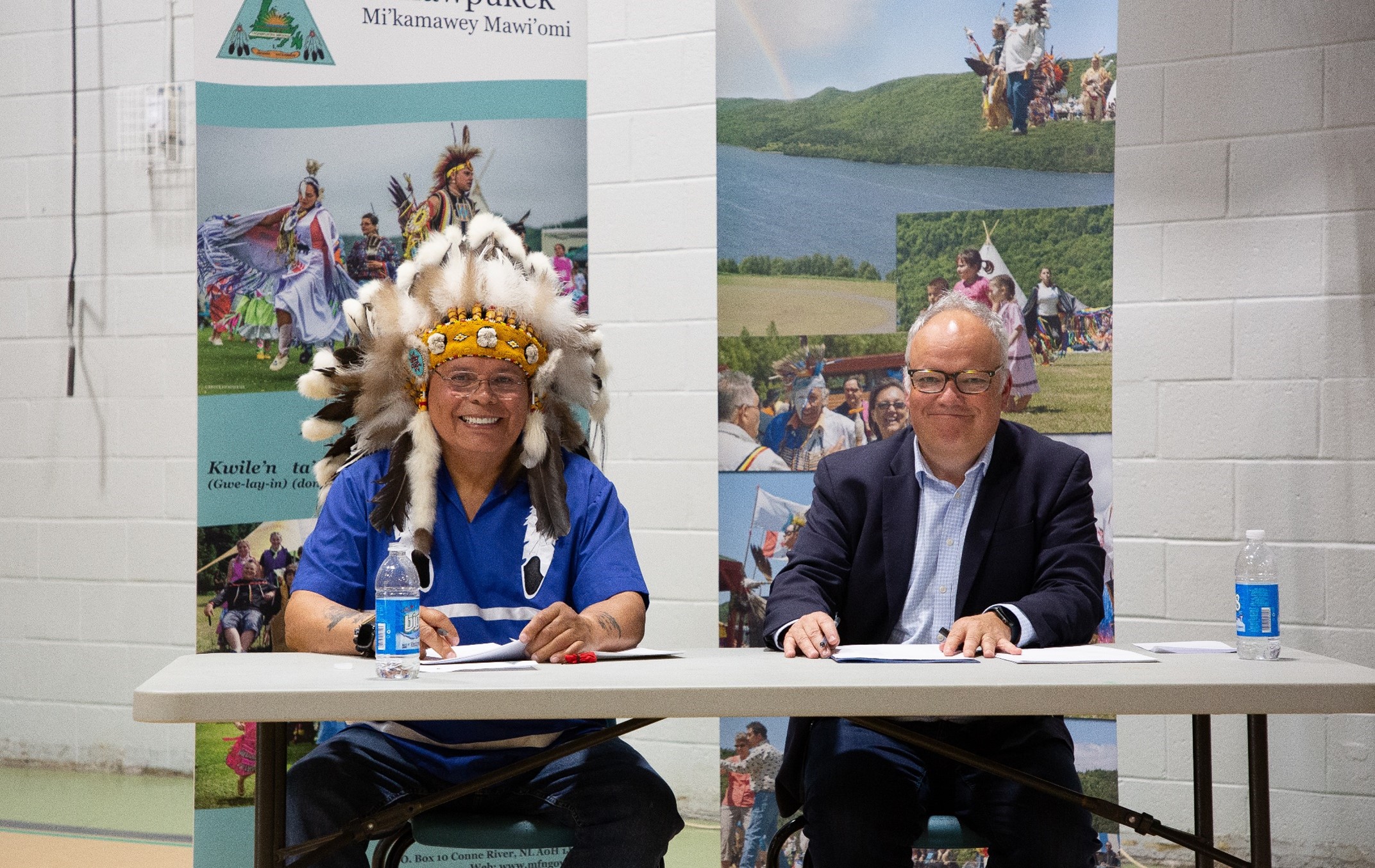 Matt Manson, President and CEO of Marathon, and Chief Mi’sel Joe of the Miawpukek First Nation, sign a Socio-Economic Agreement for the Valentine Gold Project