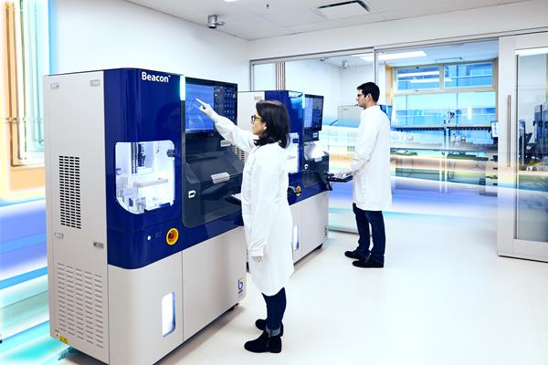 The Beacon platform, created by Berkeley Lights, Inc, is uniquely designed to carefully and specifically isolate, monitor and assay almost any cell type.