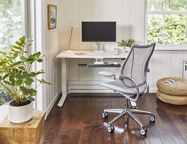 Humanscale Home Workspace featuring Liberty task chair, 6G Keyboard System, M8.1 monitor arm, Horizon 2.0 task light, and Float height adjustable desk. 