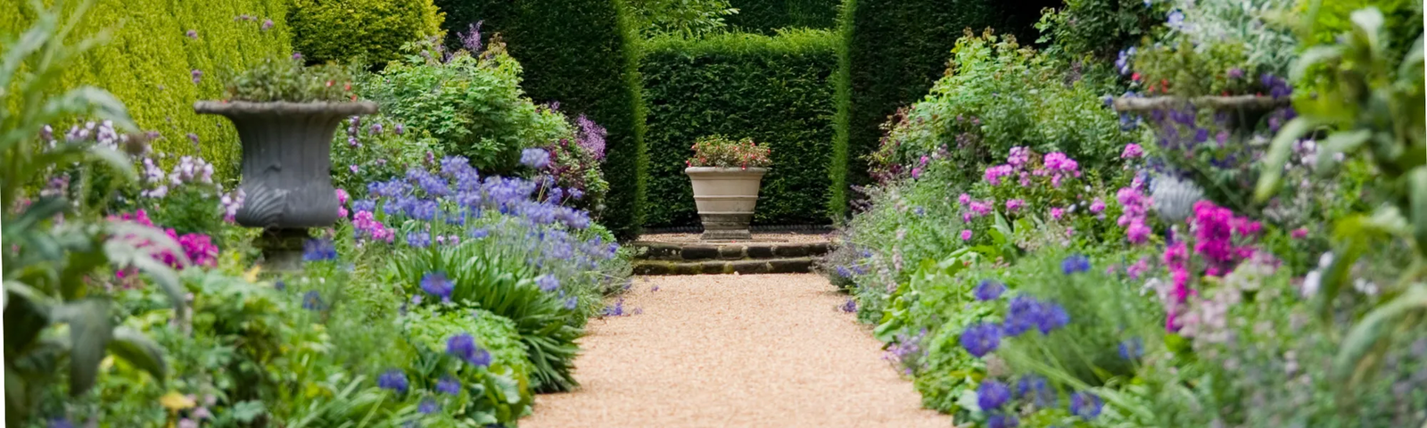 The go-to aggregate supplier offers new chippings, gravels, and garden soils.