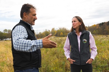 October 25, 2023: Zefiro Founder and Executive Chairman Talal Debs is pictured with DOI Infrastructure Coordinator Winnie Stachelberg at the site of an oil well successfully plugged by Zefiro and P&G in South Wales, NY