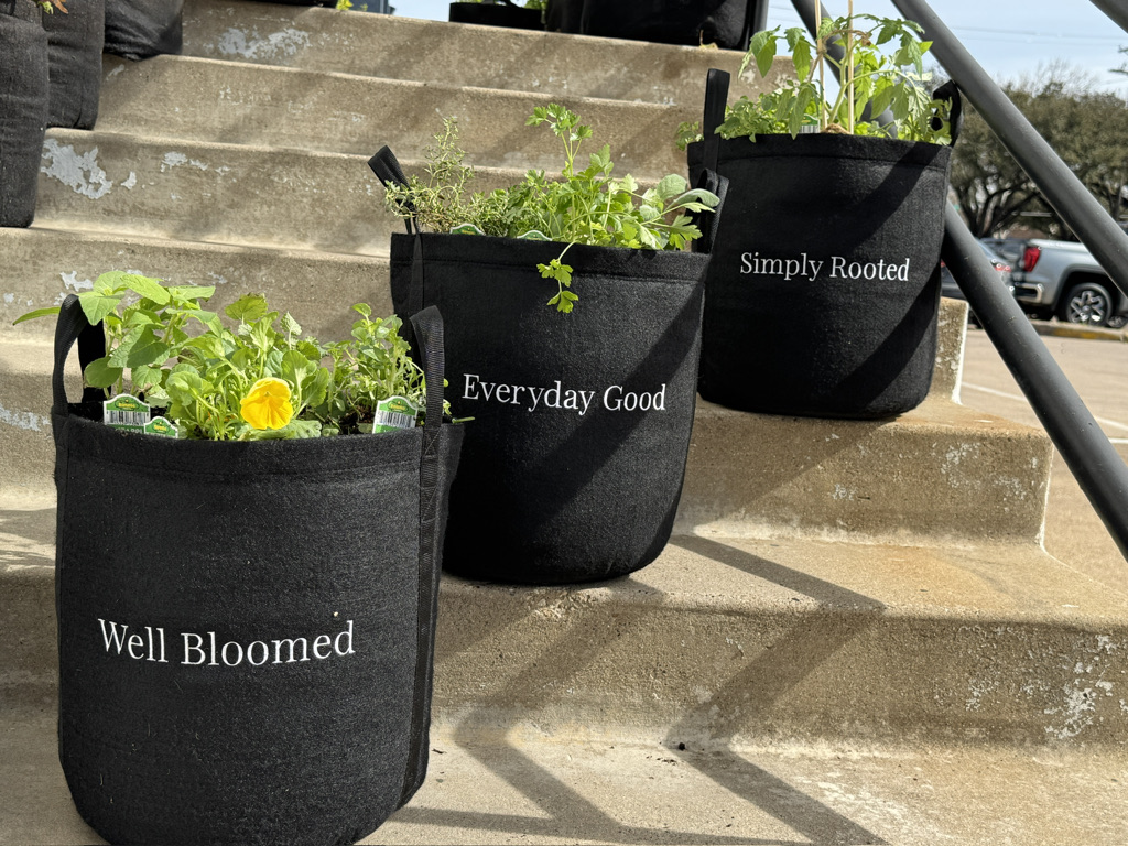 Each Inspired to Gro garden includes: 5-gallon, double-stitched grow bag, custom-blended soil, four fully rooted Bonnie Plants, Miracle-Gro Pour & Feed Plant Food, and Grow Pro support from Gardenuity, including personalized guidance and weather-based garden notifications to help ensure ongoing success.