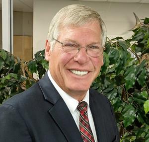Bob Titus, Minuteman Press International Co-founder and CEO, has been inducted into the Printing Impressions/RIT Printing Industry Hall of Fame.