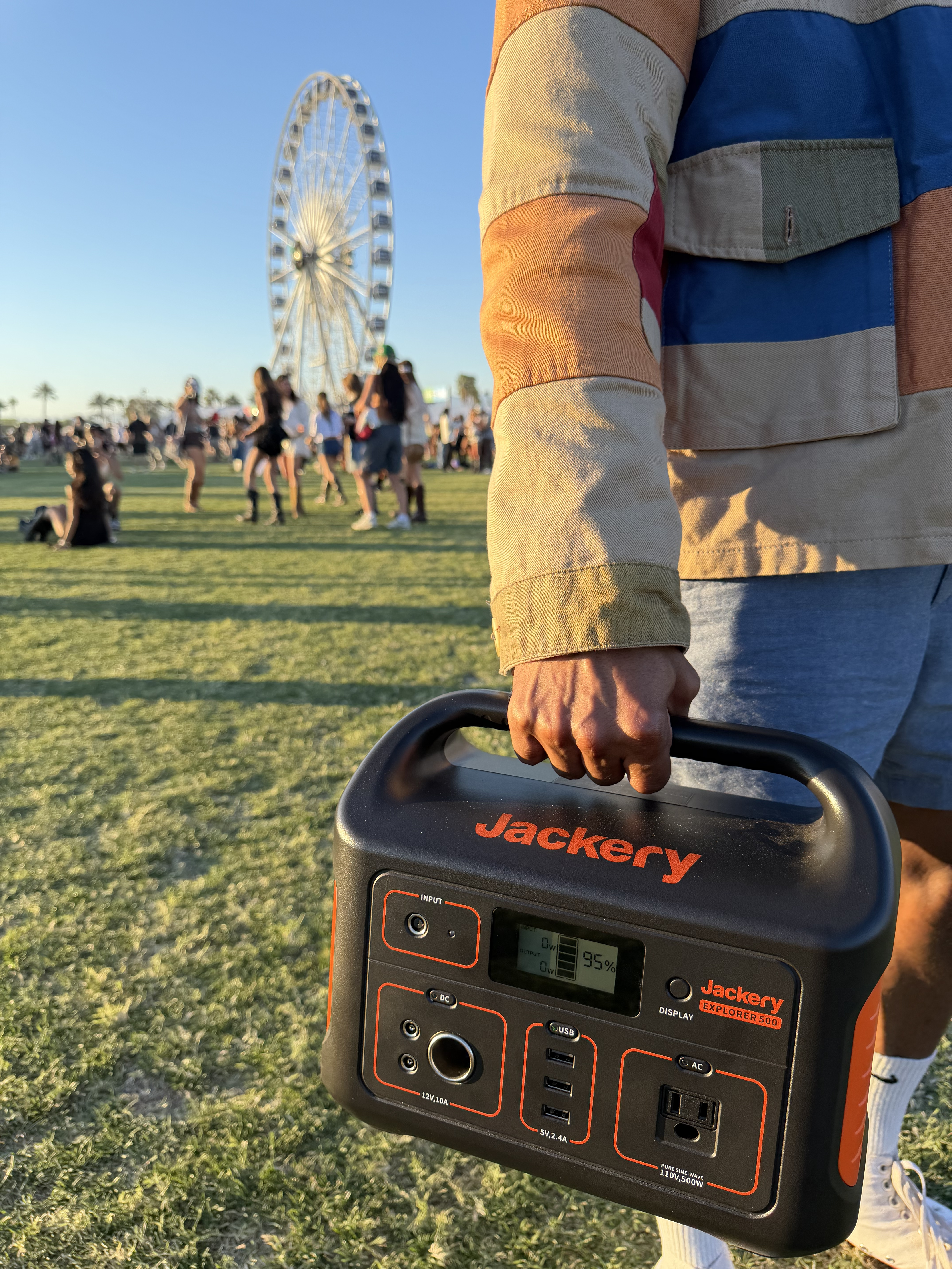 Jackery-Explorer-500-Coachella-Ferris-Wheel-Festival-Lifestyle
