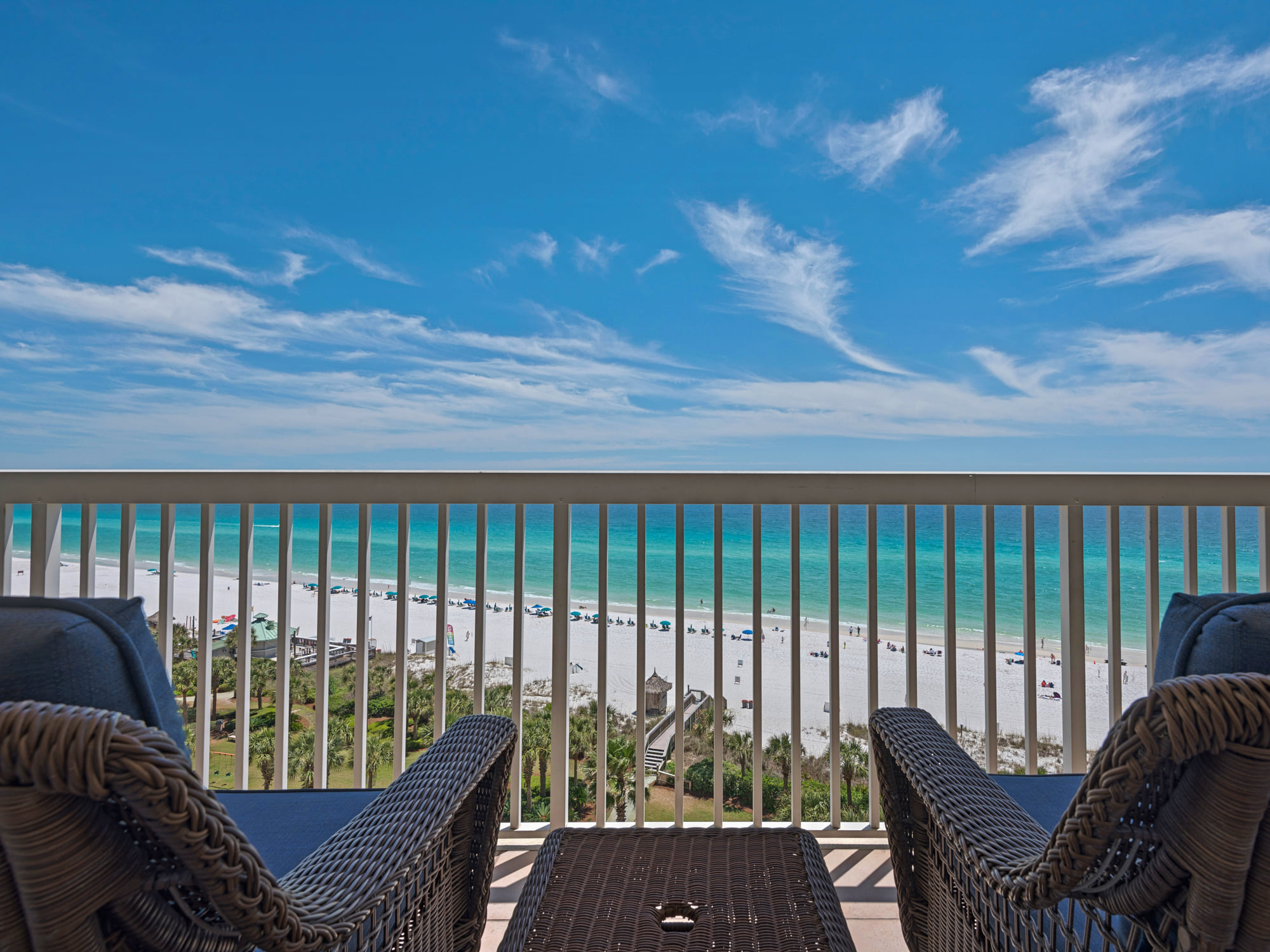 Couples will enjoy the view of Destin's white sand beaches, and feel good supporting local students when staying in a Newman-Dailey vacation rental for Valentine's Day.