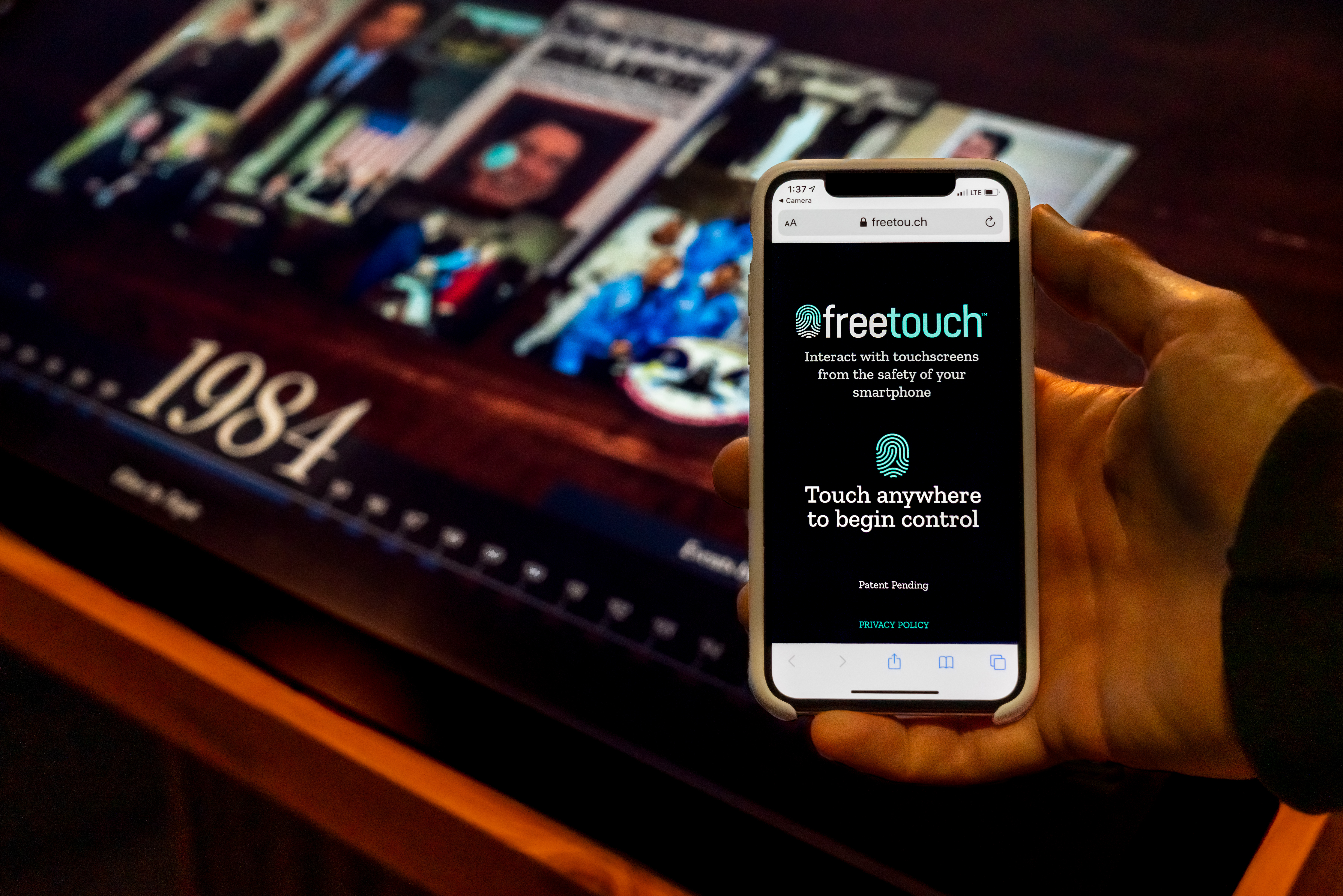 Freetouch_ProductShot_7164x4778-2