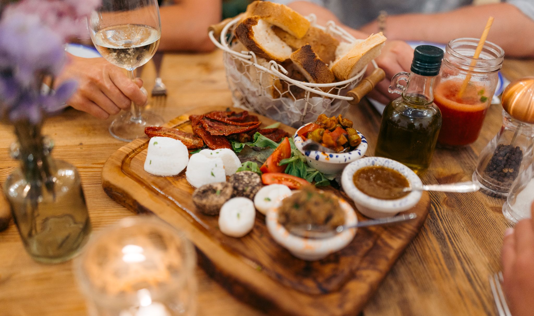 Local farm-to-table Cuisine including Gozitan ģbejniet