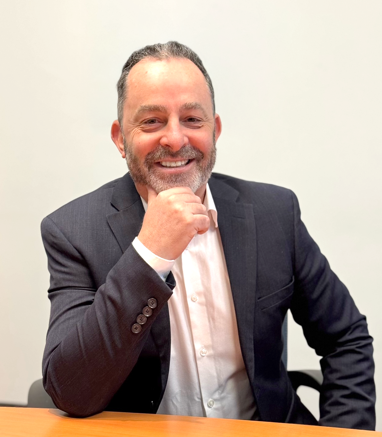 Bernard Mills Headshot