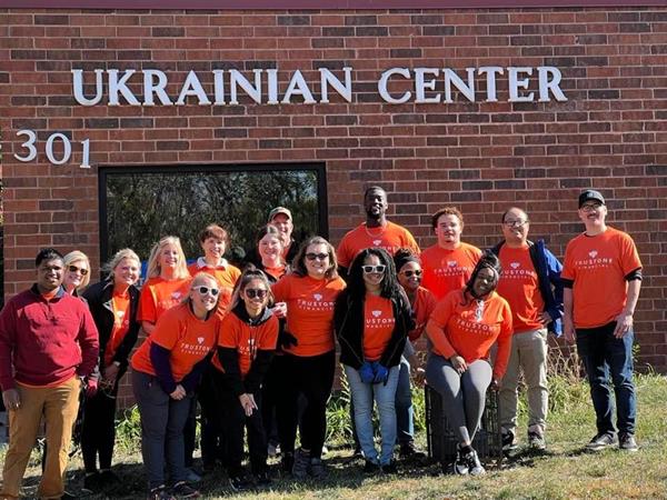 TruStone team volunteer at Ukrainian Center