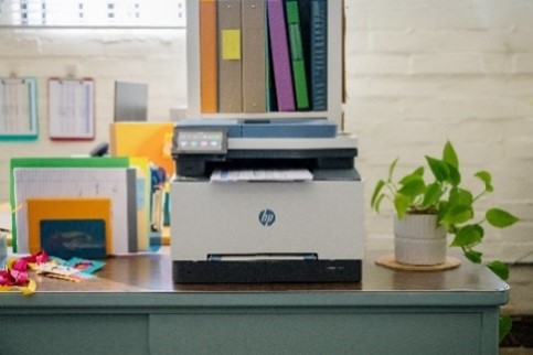 Enterprise color printing in a compact design